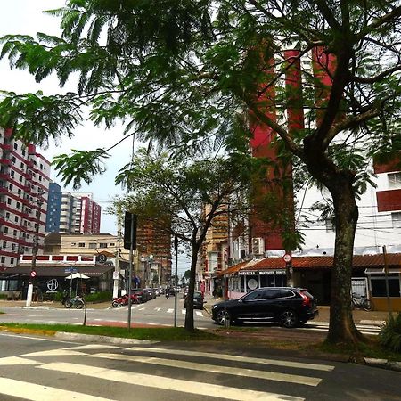 113 Canto Do Forte - 1Dorm - 200 M Da Praia E 20M Dos Bares E Restaurantes - Estacionamento Gratuito E Wi Fi , Tv A Cabo Praia Grande  Zewnętrze zdjęcie